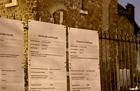 panneaux d'affichage de permis de construire