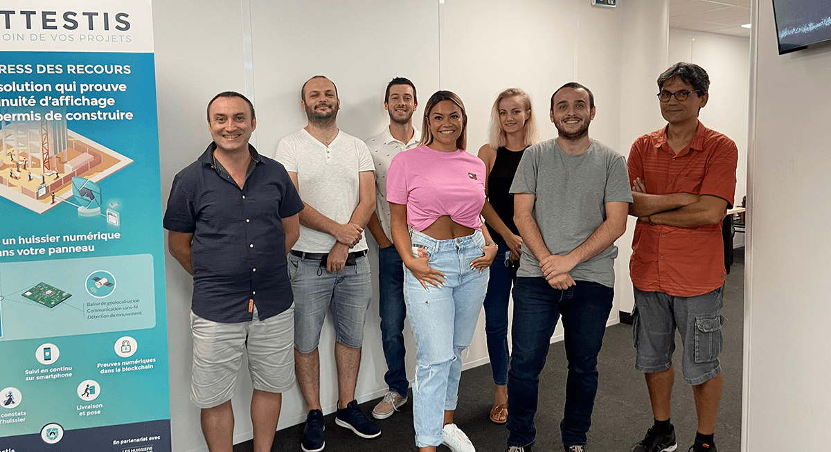 team-summer-2021 Offres d'emplois Attestis - rejoignez une équipe sympa