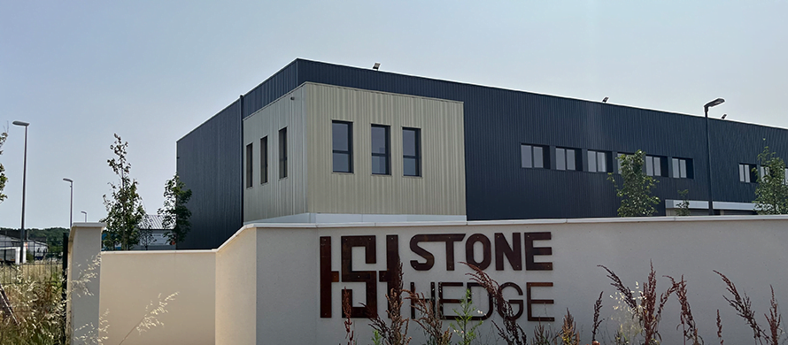 stonehedge Comment STONEHEDGE optimise la gestion de ses panneaux de permis de construire avec Attestis